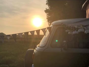 campers welcome, on EHU or off grid