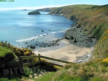 Cefn hedog beach clean