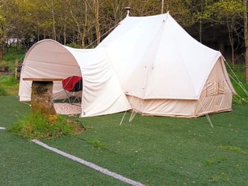 Emperor bell tent