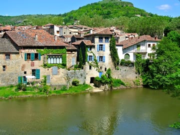Looking across to saint-antonin-noble-val