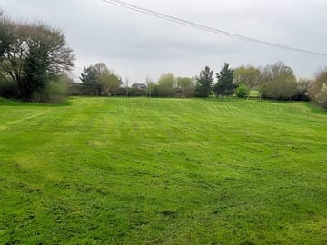 Non-electric grass tent pitch