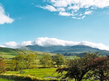 Snowdon valley camping