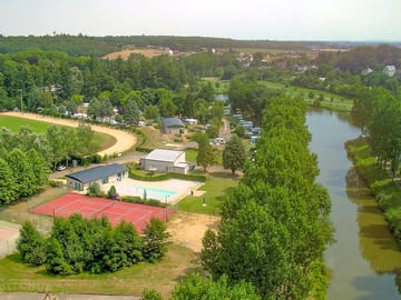Aerial view of the site and River Sarthe