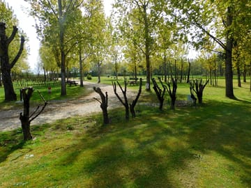 Gravel roadway