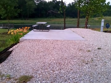 Rv space backing onto the lake