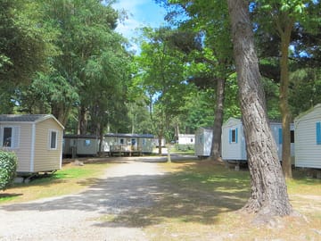 Path between the holiday homes