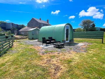 Another view of the front of the pod