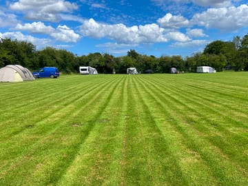 Non-electric grass field