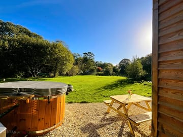 Exclusive use of the whole meadow, 8 of an acre