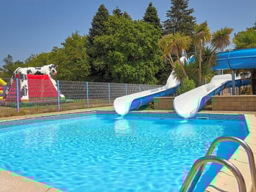 Swimming-ppol with waterslides