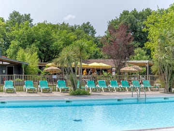 Pool complex
