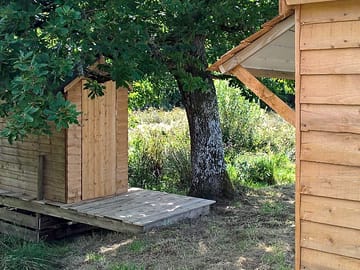 Delightful wooded location