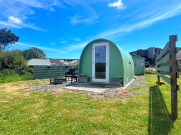 View of the front of the pod, parking is to the right hand side of the pod in this pictire