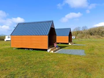 Lily's lodges