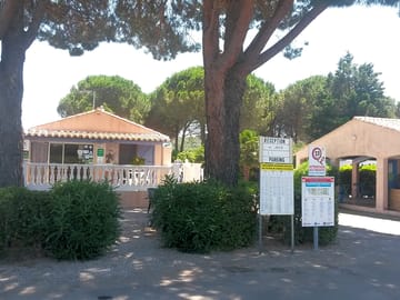 Entrance and main reception