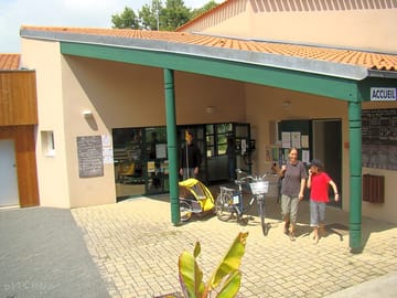 Reception building