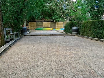 Pétanque courts