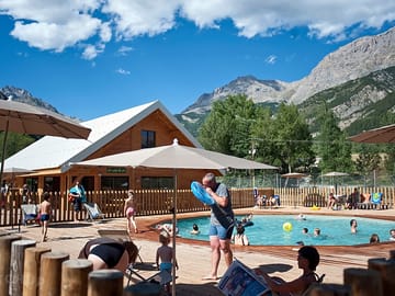 Central lodge and swimming pool