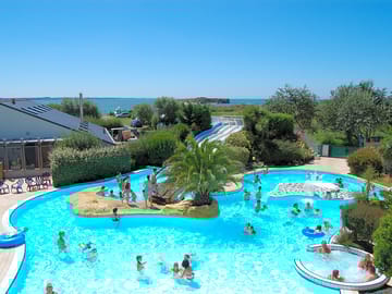 Heated swimming pool