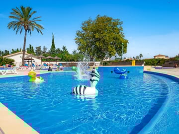 Pool complex