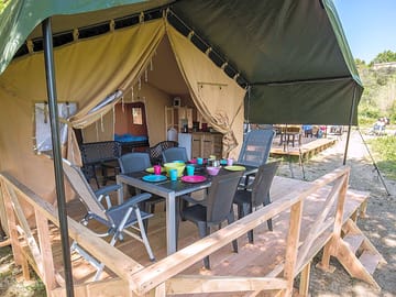 Dine outside