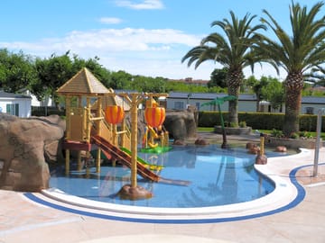 Kids' pool