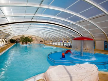 Covered swimming and paddling pool