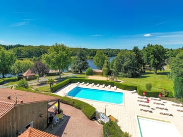 Reception and swimming pool