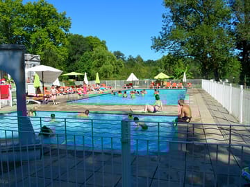 Swimming pool and paddling pool