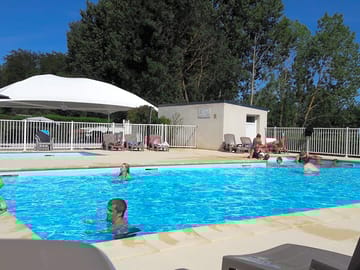 Heated swimming pool