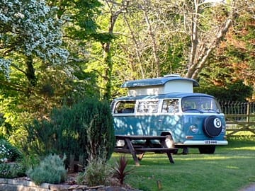 camping on generous hedged pitches