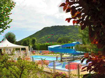Swimming pool with waterslide