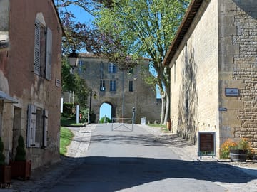 L'avenue du 144eme RI où se situe votre gite