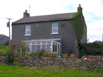 The farm house, home to elaine's farmhouse kitchen