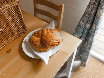 Breakfast table