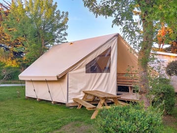 Two-bedroom ecolodge