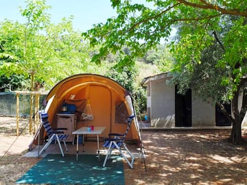 Private bathroom pitch