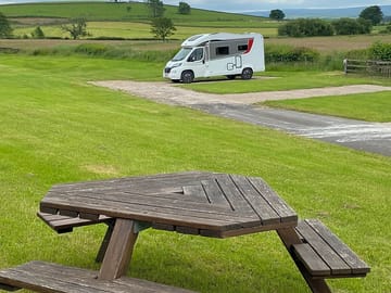 Picnic bench