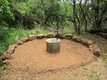 Barbecue and fire area for the electric pitches