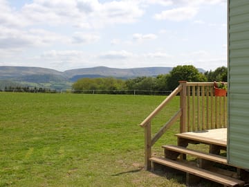 Open space and stunning views from the deck