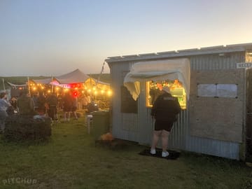 Music and bar at Donkey Down camping