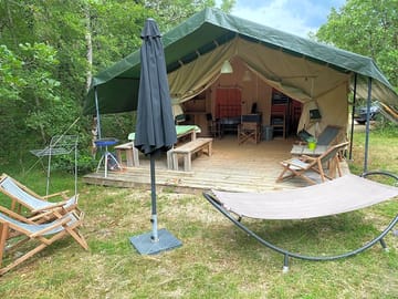 Safari tent