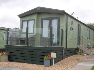 Regal Baywater 3 bedroom caravan
