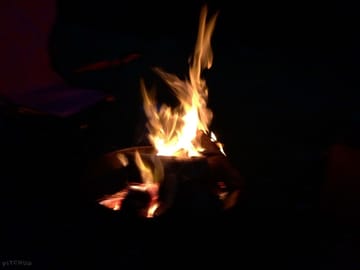 Relax by a fire pit available to hire fro longthorns