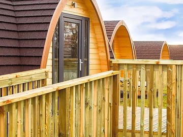 Accessible pod