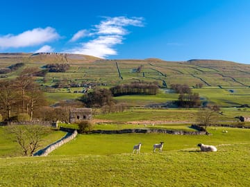 Rural views all around