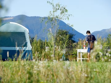 Tent pitch