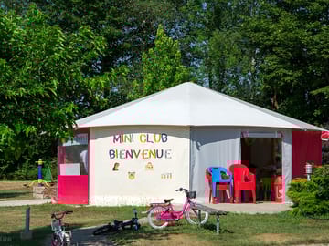 Kids' club