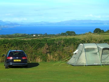 We offer large spacious pitches, and refuse to cram you on like sardines!