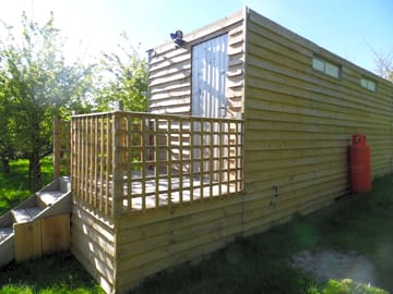 Shower/toilet facilities